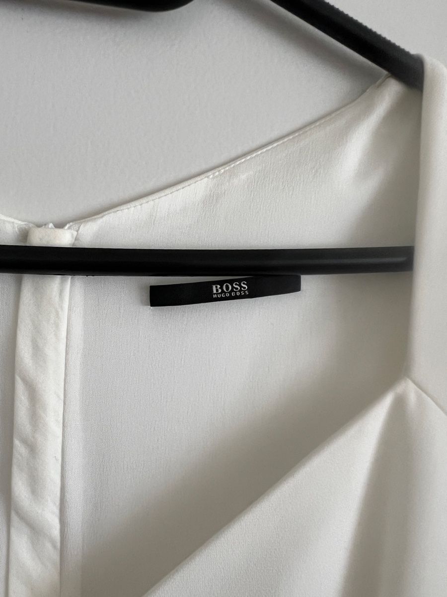 Hugo Boss Kleider: Hugo Boss weisses Etuikleid - S – Gebraucht aus Rothrist von FL_17 2