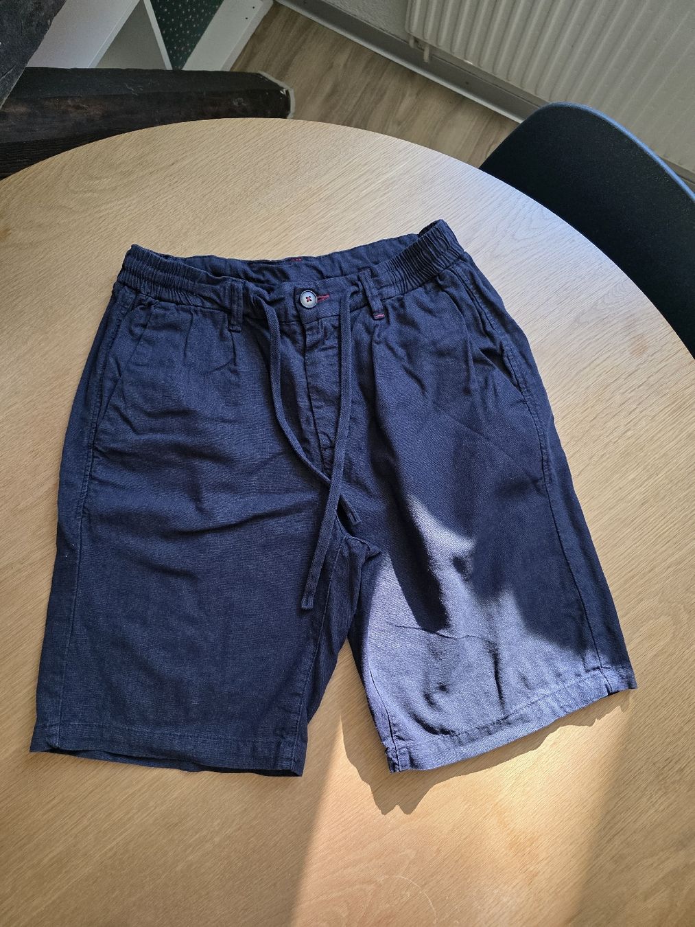 Pantalons: Baker's Leinen Shorts Gr.S Dunkelblau – D'occasion à Interlaken par NataliiaS