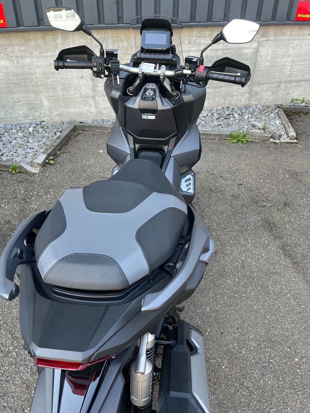 Honda Scooter: Honda ADV350 – Usato da Adliswil venduto da Keyser 2