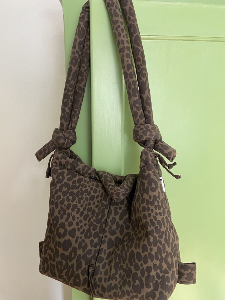 Borse da donna: Ölend Tasche Ona Soft Bag Leoprint – Usato da St. Gallen venduto da nro_8txt