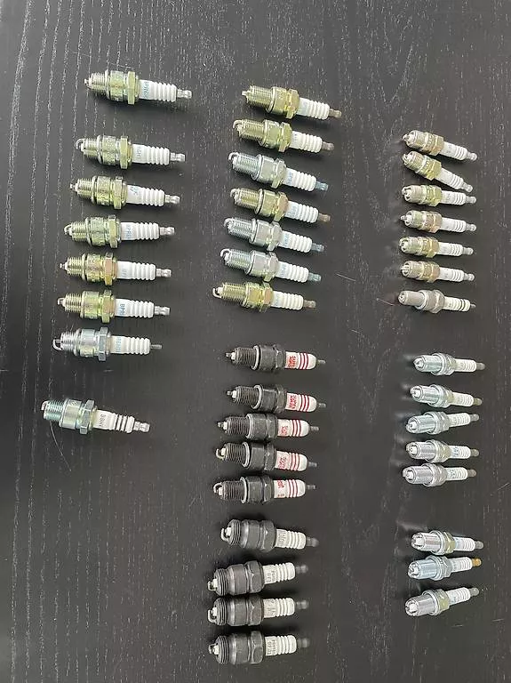 Alle Motorradersatzteile: Zündkerzen NGK neu 75 Stck. – Neu und originalverpackt aus Unterägeri von BSA_A65 3