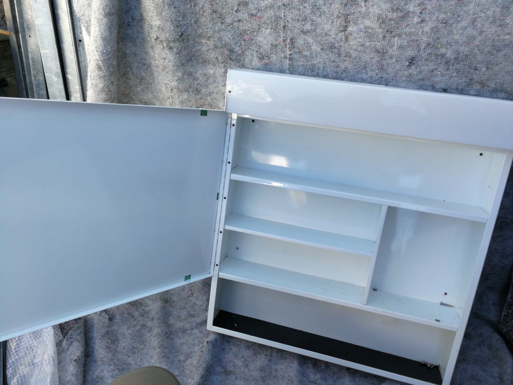 Schneider Armadietti a specchio: Spiegelschrank Schneider – Usato da Spreitenbach venduto da Space_X 6
