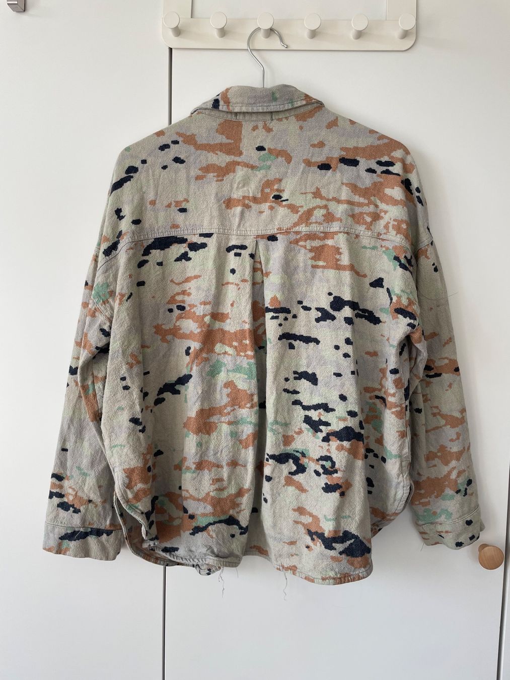 Pull&Bear Giacche: PULL&BEAR Leinen-Mix Overshirt Gr. S, Camo Look, Sommerjacke – Usato da Neukirch an der Thur venduto da bee88 4