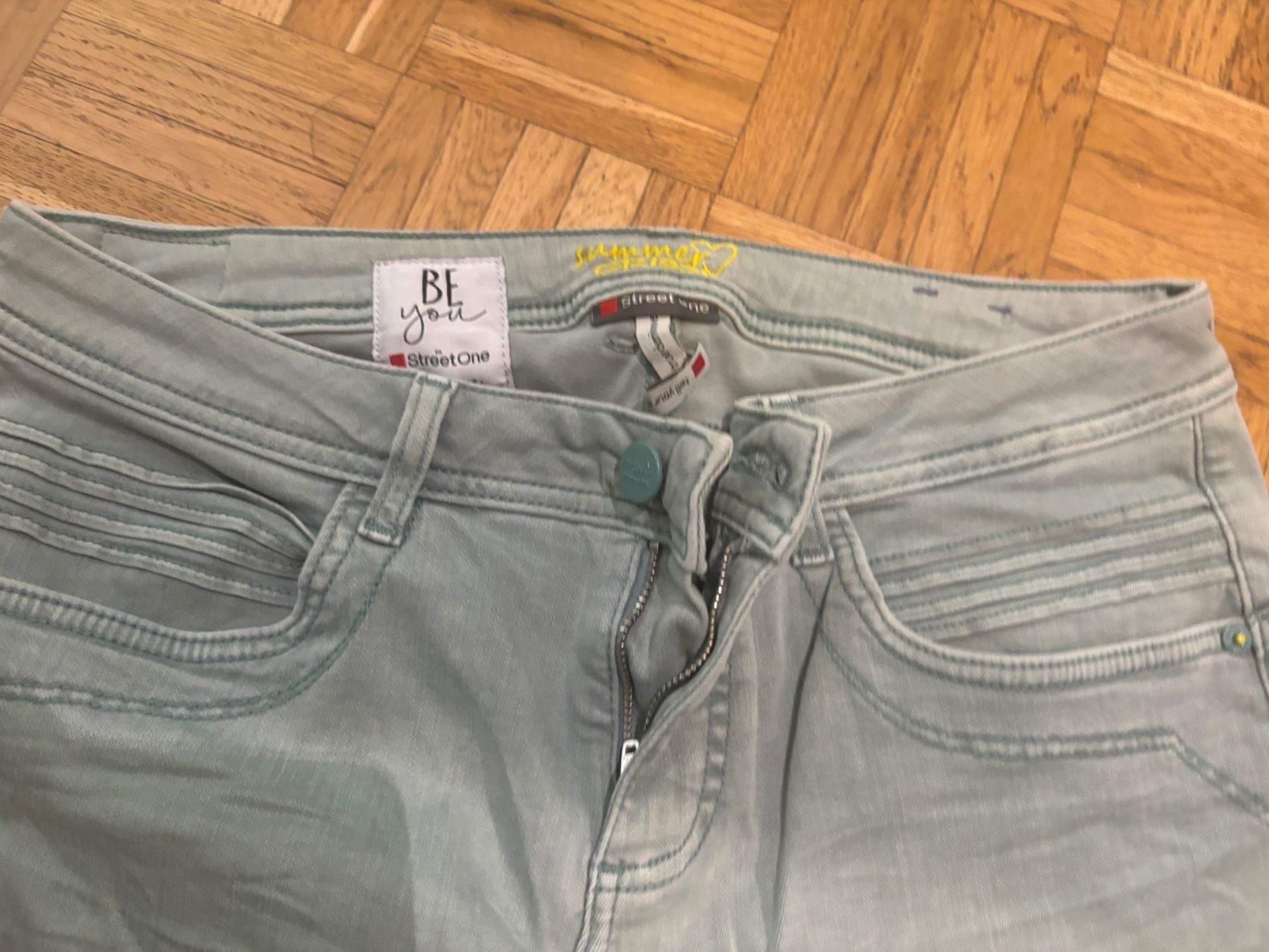 Jeans: Jeans Hose Gr 31/32 – Gebraucht aus Wallisellen von AS.TZ. 5