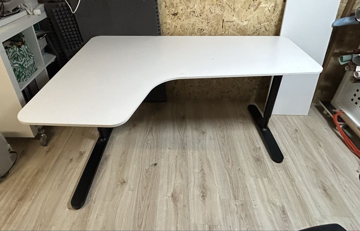 Ikea Scrivanie: Schreibtisch – Usato da Wetzikon ZH venduto da zehnderr01 2