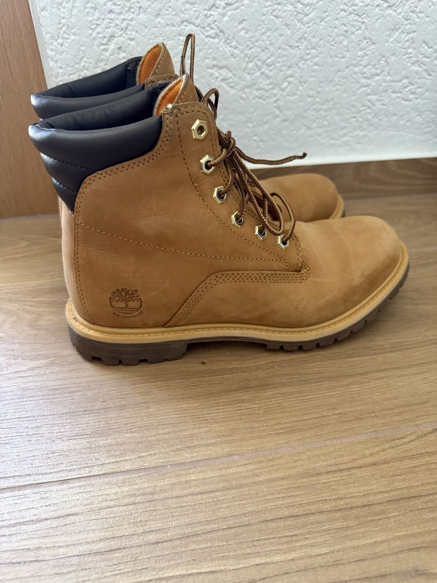 Timberland Scarpe da uomo: Boots von Timberland Gr. 41 – Usato da Reigoldswil venduto da Fragola1987