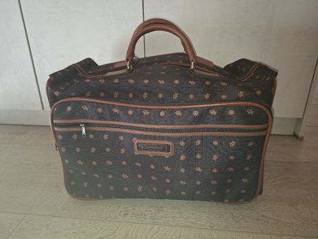 Reisetasche monogrammoptik guter Zustand