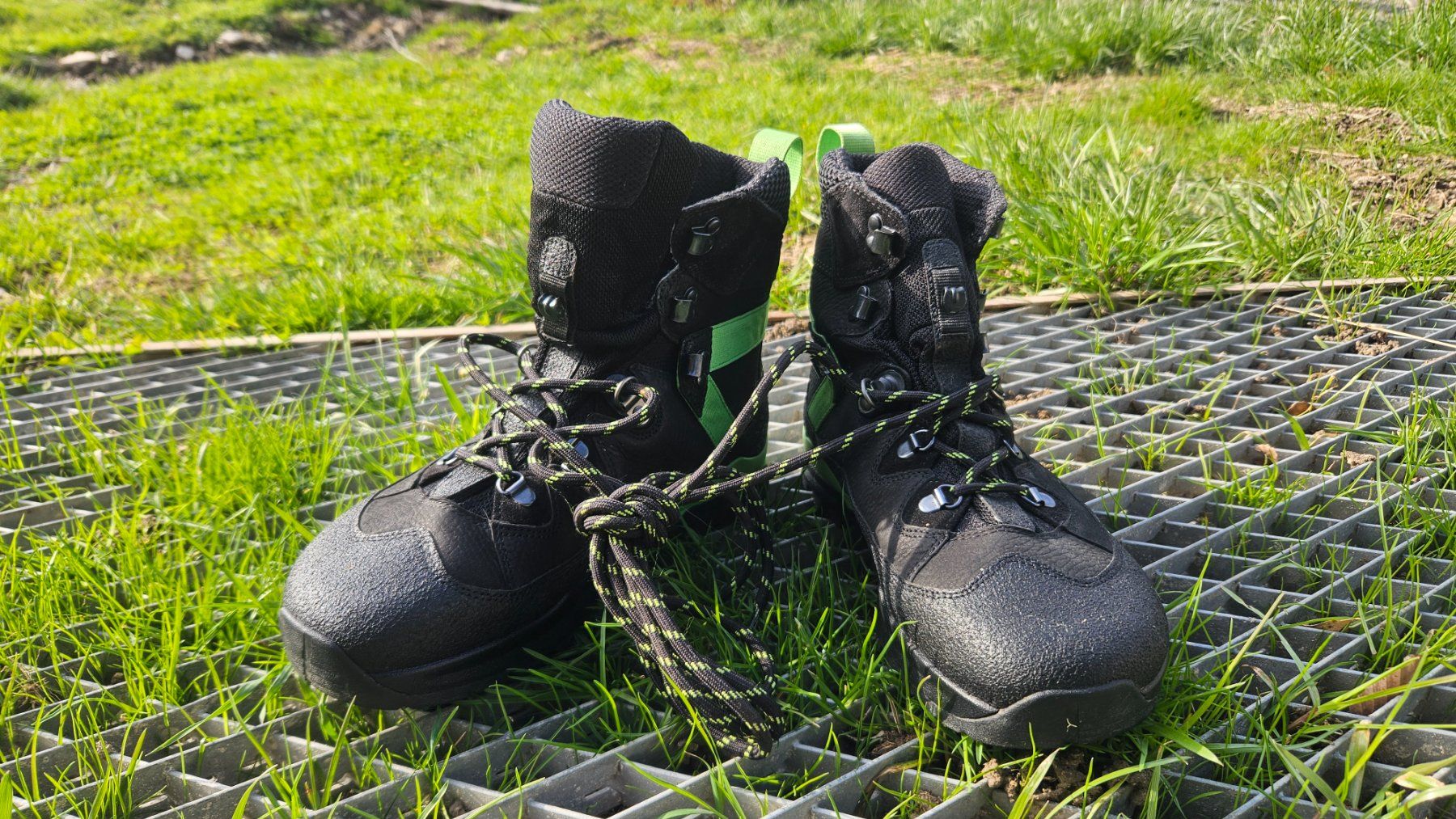 Scarpe da donna: BÄR Wanderschuhe, Grösse 39,Top Zustand. – Nuovo (secondo la descrizione) da Vermes venduto da Bergbiene 1