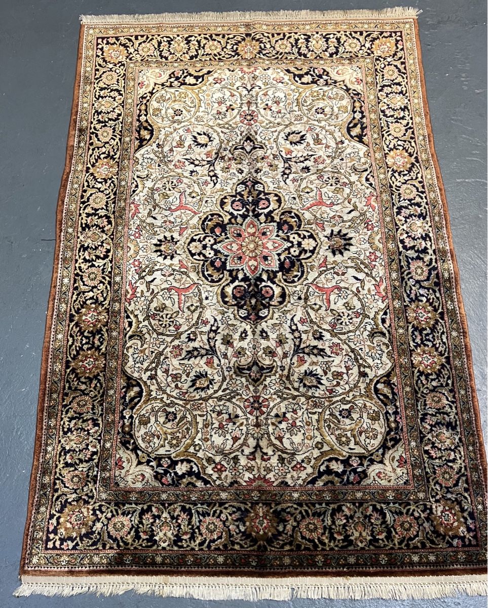 Teppiche: Seidenteppich Ghom  Perser165x105cm – Gebraucht aus Zürich von otomado 5
