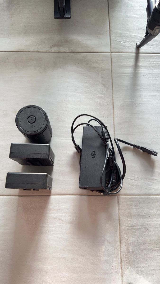 DJI Action Cam: Drone DJI Inspire full pack  – Neuf (Voir description) à Bernex par Aerian 1