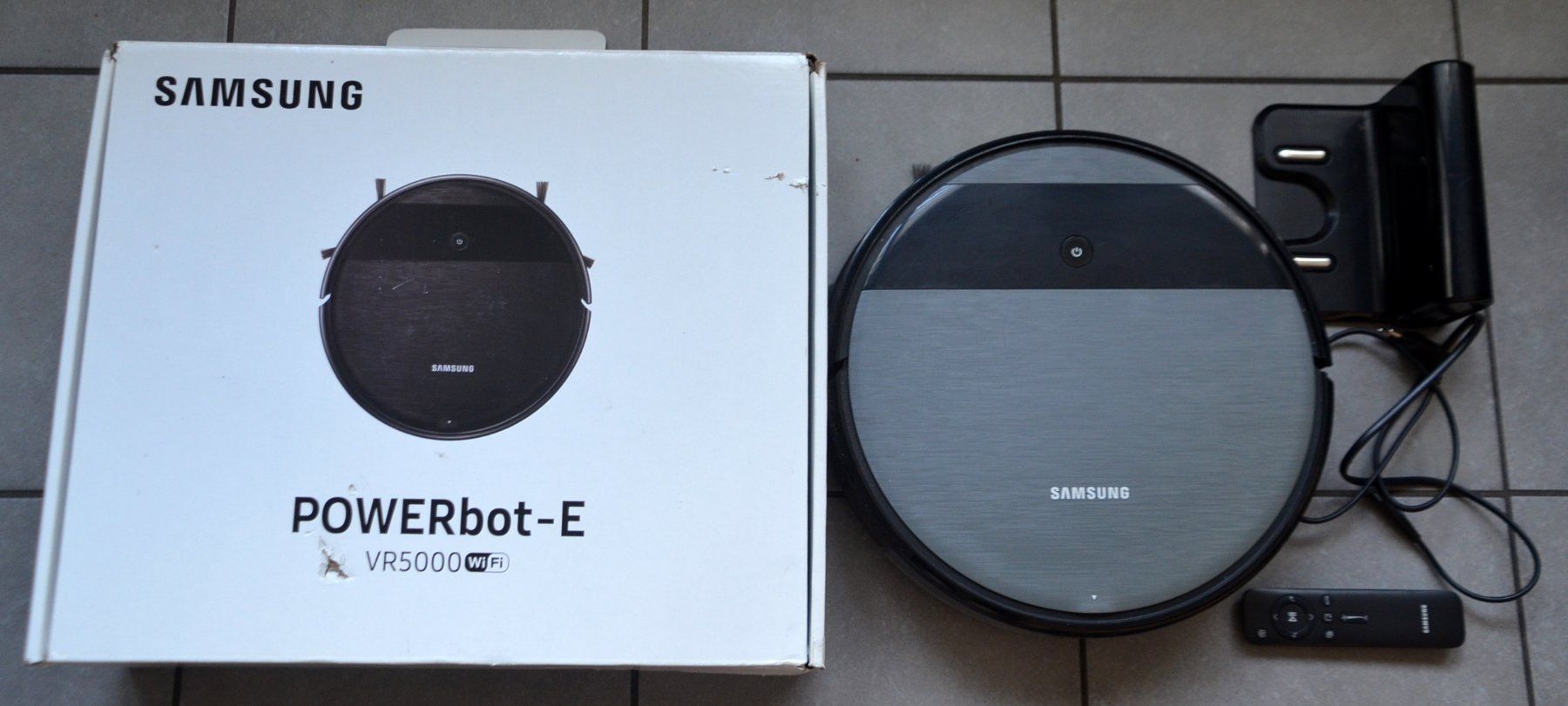 Samsung Staubsauger & Zubehör: Samsung Powerbot-E VR5000 Staubsauger / aspirateur – Gebraucht aus Collonges von arashee