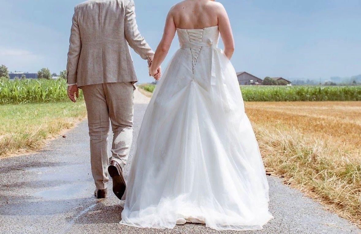 Vestiti: Hochzeitskleid / Brautkleid Gr. 42 – Usato da Grenchen venduto da jasi.wid 2