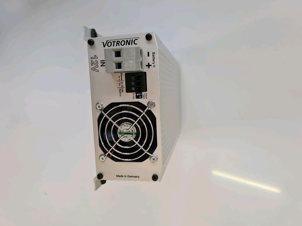 Votronic - Lader Bosster DC/DC VOTRONIC Model - VCC 1212-50