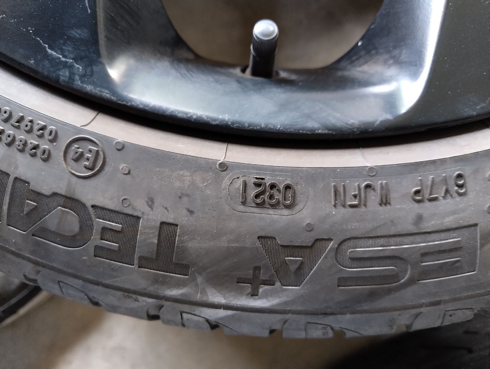 Pneumatici & Ruote complete: Volvo Kompletträder – Usato da Lyss venduto da JohnDeere4955 6
