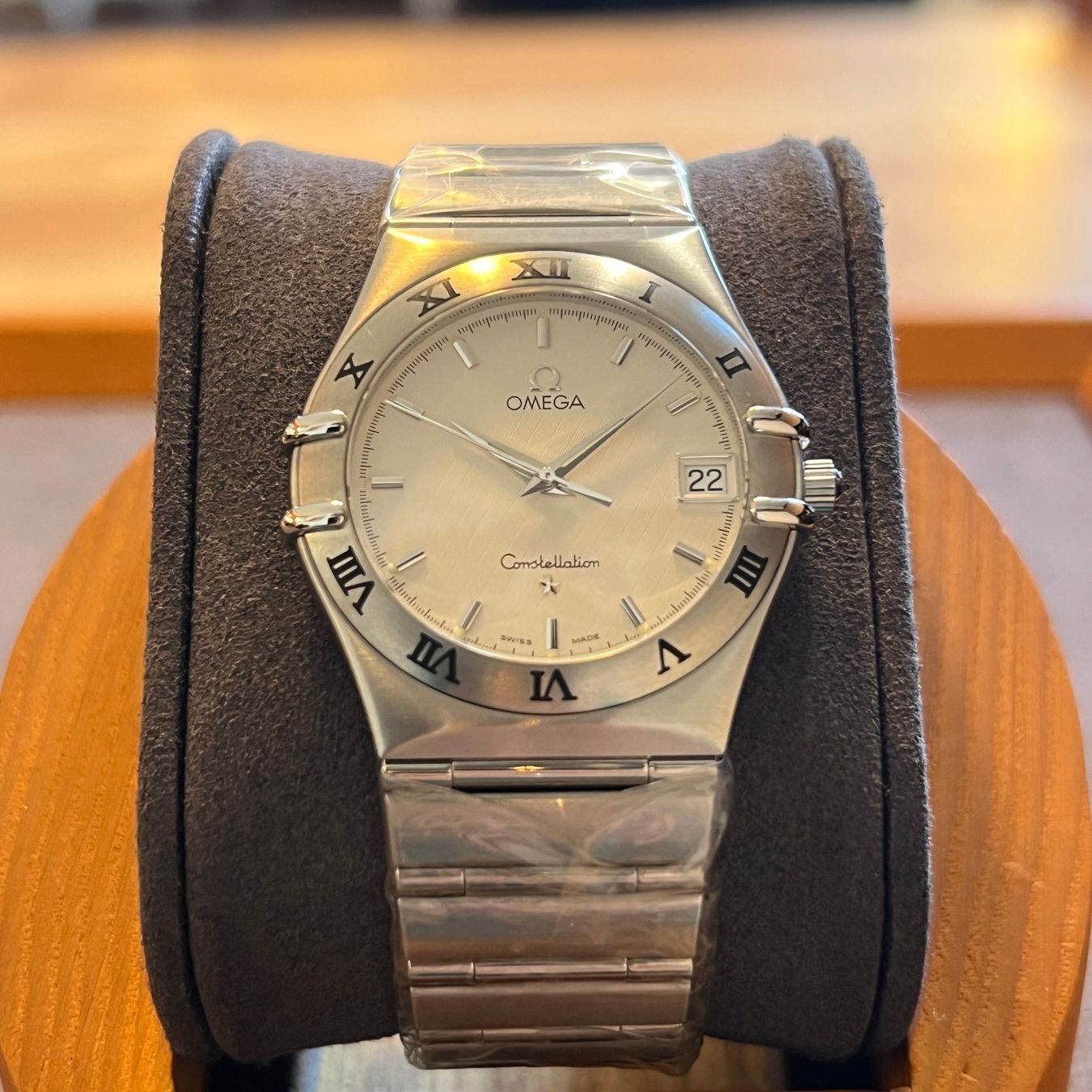 Omega Orologi: Omega Constellation Quartz Date 1512.3 – Usato da Carouge GE venduto da Watchaser