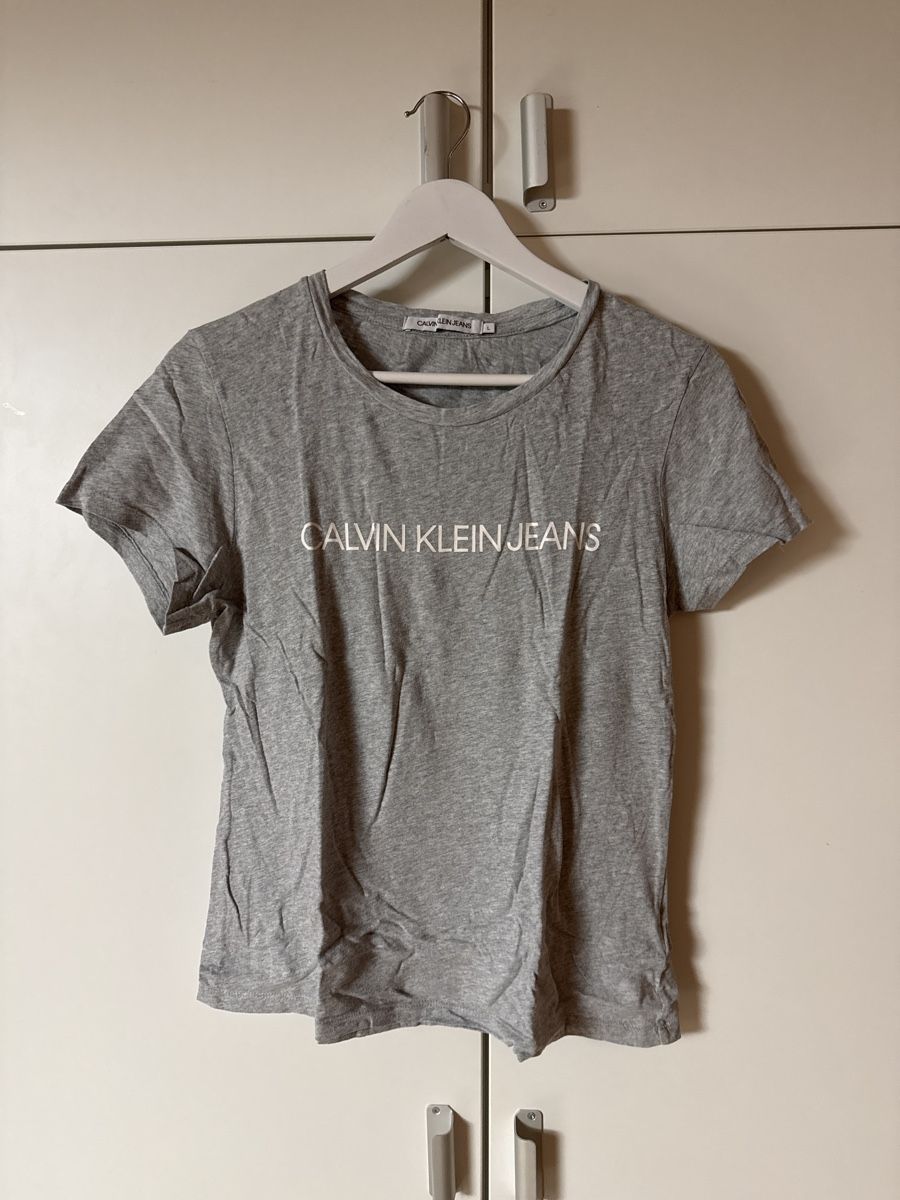 Calvin Klein T-Shirts: Calvin Klein Jeans T-Shirt – Gebraucht aus Muotathal von sin_pdj6