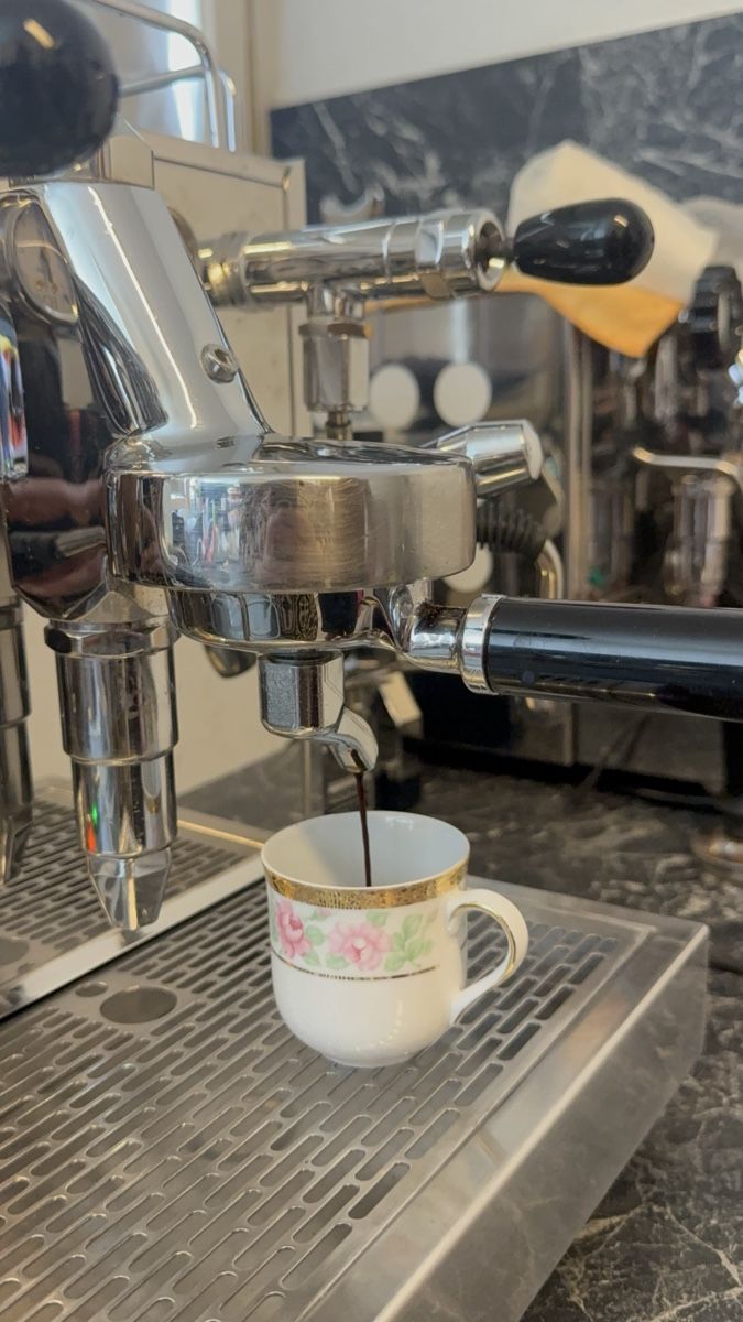 ECM Manufacture Kaffeemaschinen & Espressomaschinen: ECM Mechanike IV Profi – Gebraucht aus Nussbaumen AG von bar_cjc2 4