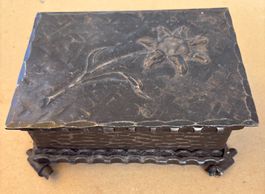 Schmuckdose Eisen Edelweiss floral Antik unrestauriert