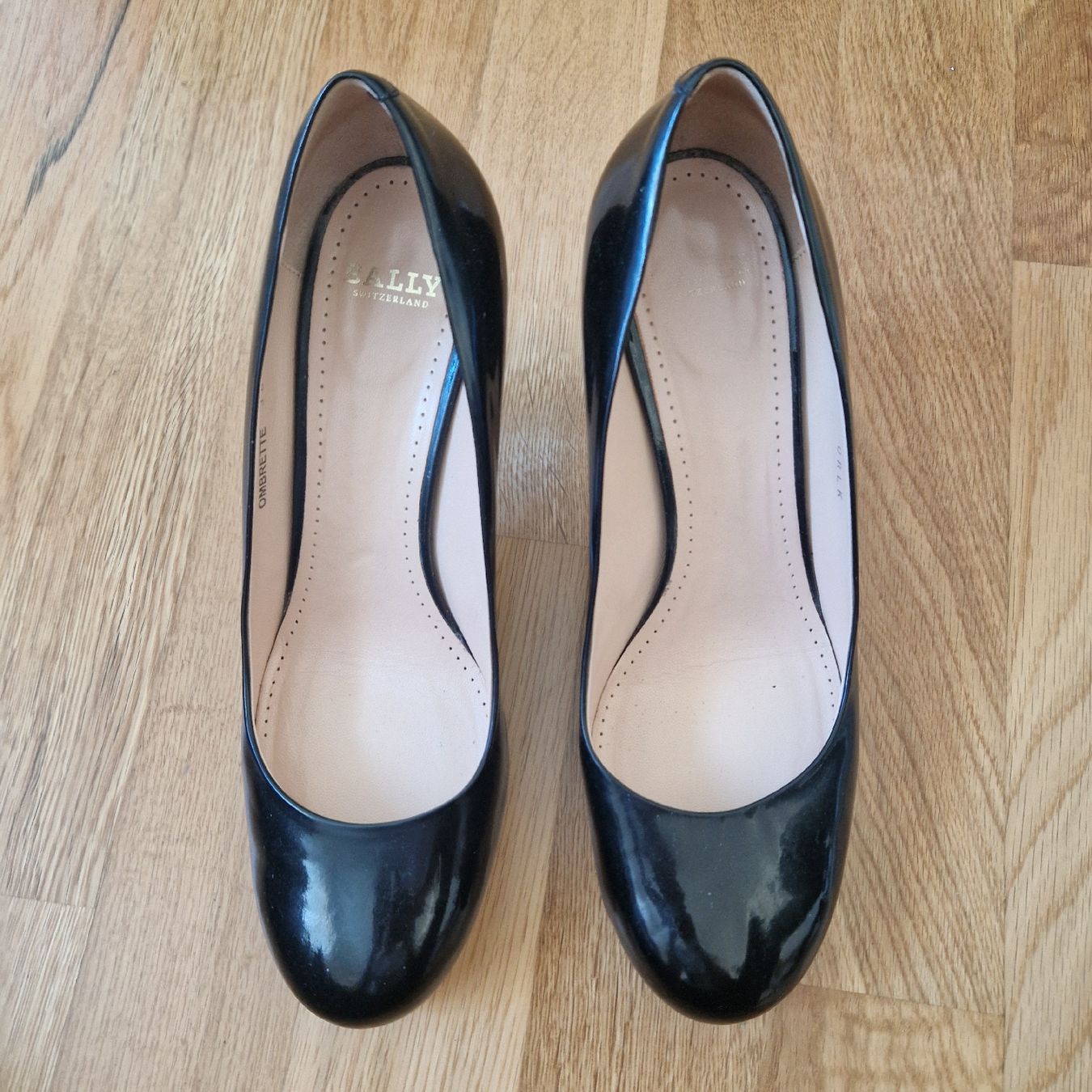 Bally Scarpe da donna: Pumps Lack schwarz Gr. 38.5 Bally – Usato da Frenkendorf venduto da gca_d2qp 1