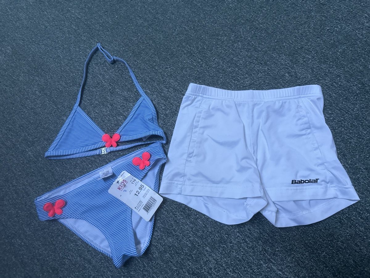Lotti & Set di vestiti: Bikini/ Sporthose Gr 116 – Nuovo (secondo la descrizione) da Baltschieder venduto da YmroBe
