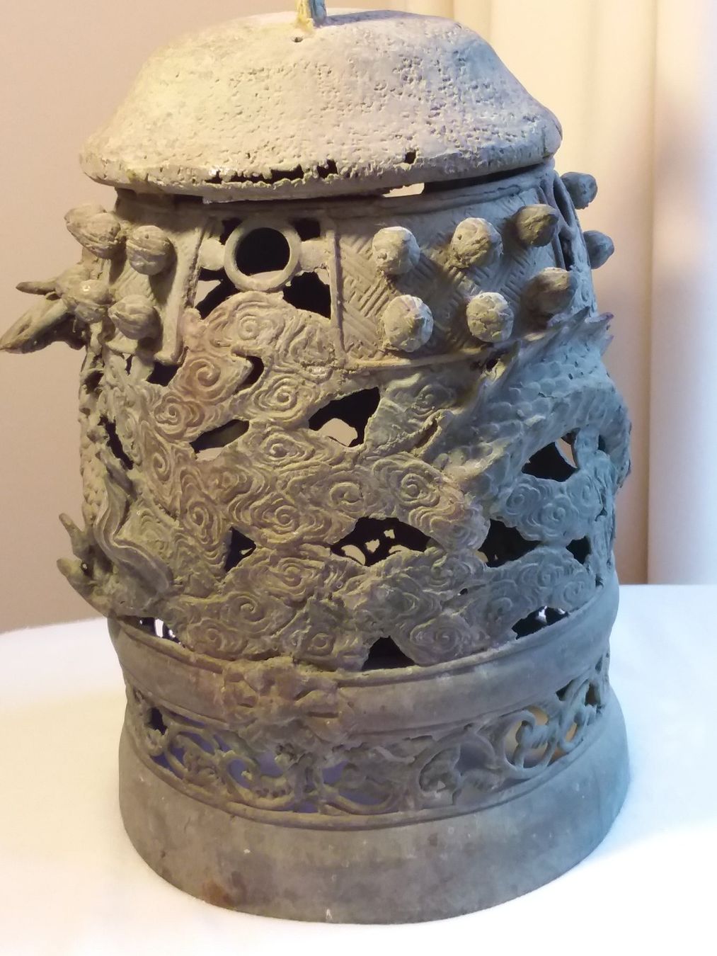 Lampade: Antike uralte Metall Tempel Laterne mit Siling China – Usato da Zürich venduto da sanwit 6