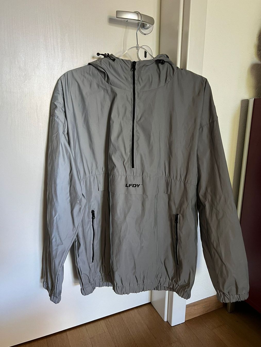 Live Fast Die Young Giacche: LFDY Sports Reflective Windbreaker S – Nuovo (secondo la descrizione) da Hettlingen venduto da lou_c27x
