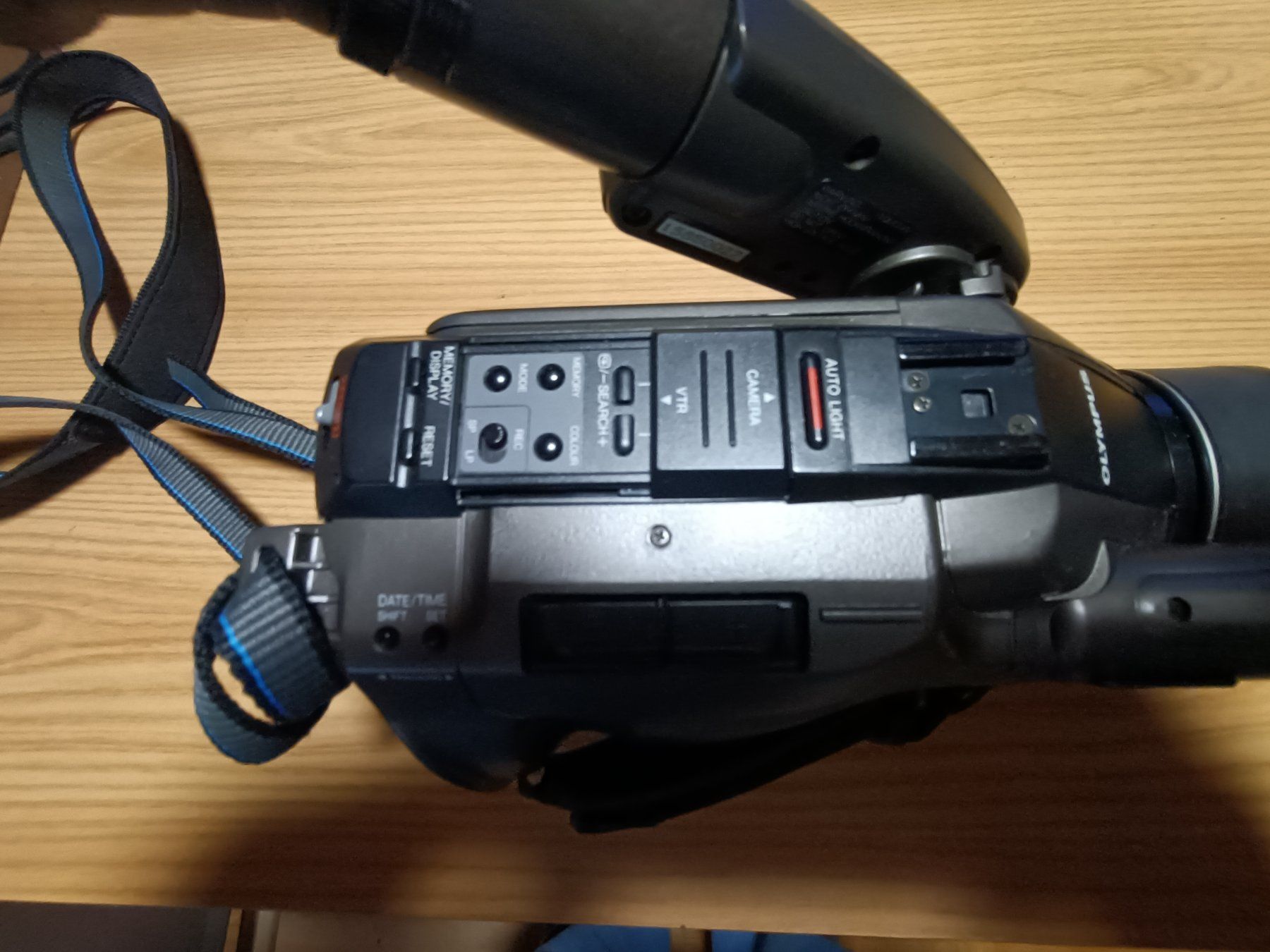 Olympus Videocamere: Olympus VX-C500-KE Camcorder, mit Zubehör – Usato da Schöftland venduto da Snacketti7 6