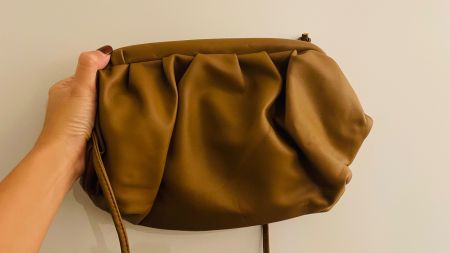 Trendige Schultertasche - perfekt für den Herbst!