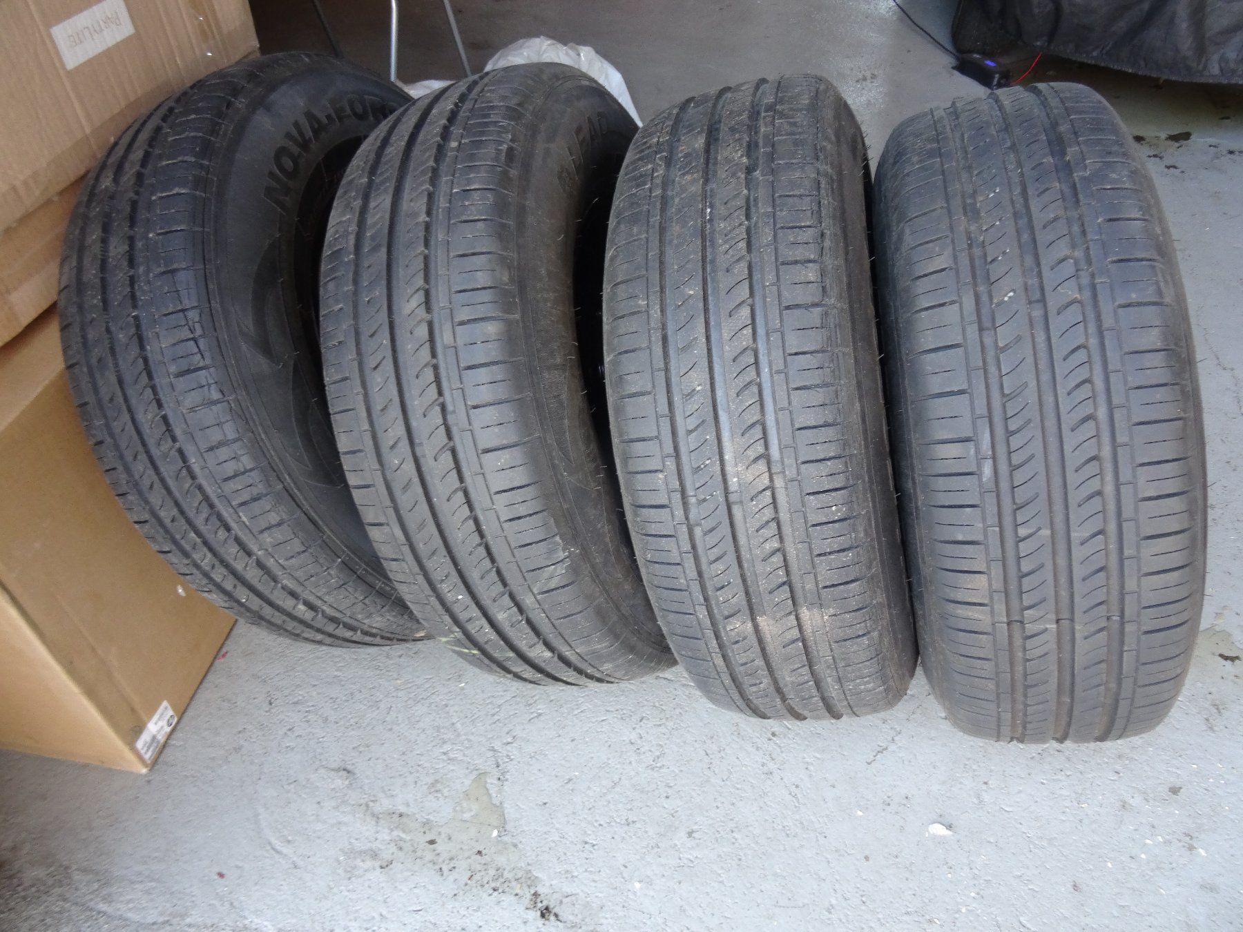 Dodge Pneumatici & Ruote complete: DODGE Durango, Escalade, CENTER LINE VAN, evtl. RAM 1500, – Usato da Niederbipp venduto da mission55impossibile 3