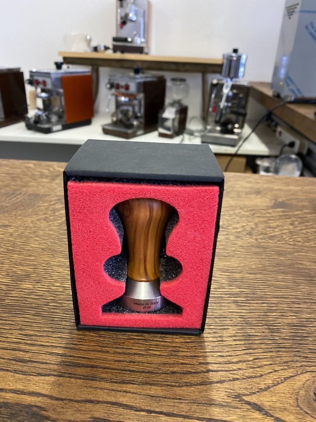 Olympia Express Macchine per caffè & Macchine per espresso: Olivenholz Tamper 49 mm Olympia Express – Nuovo e nell'imballaggio originale da Oberbüren venduto da Olympia9245 3