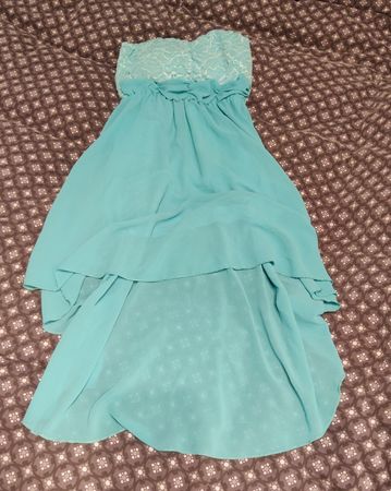 Sommerliches, türkises schulterfreies Kleid, Grösse S/M