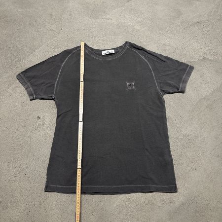 Stone Island T-Shirt Dunkelgrau Grösse M gebrauchter Zustand