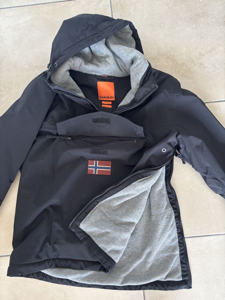 Napapijri Jacken: Veste Napapijri – Gebraucht aus Marly von reyems 1
