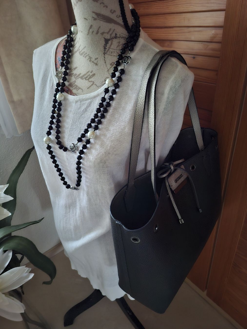 Guess Borse da donna: Guess Wende-Tasche schwarz/silber – Usato da Barzheim venduto da spitz01 9