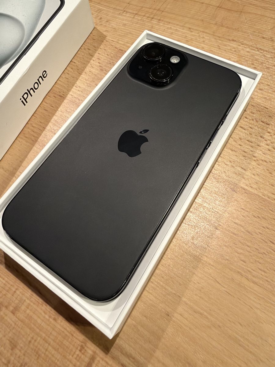 Apple Telefoni cellulari / Smartphones: Apple iPhone 15 128 GB Schwarz – Usato da gebenstorf venduto da thisaintrobin 1