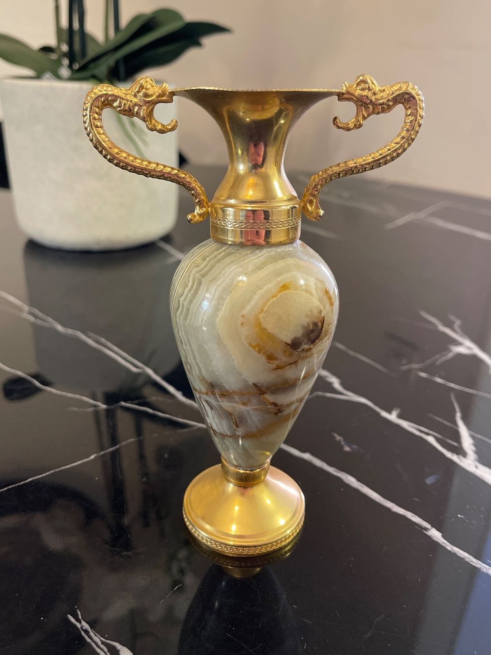 Vase & Récipients: Vase vintage en marbre – D'occasion à montreux par