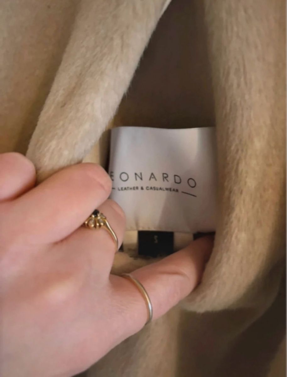Cappotti: Leonardo Mantel 36 Oversize  – Usato da Basel venduto da Brunner.T 3