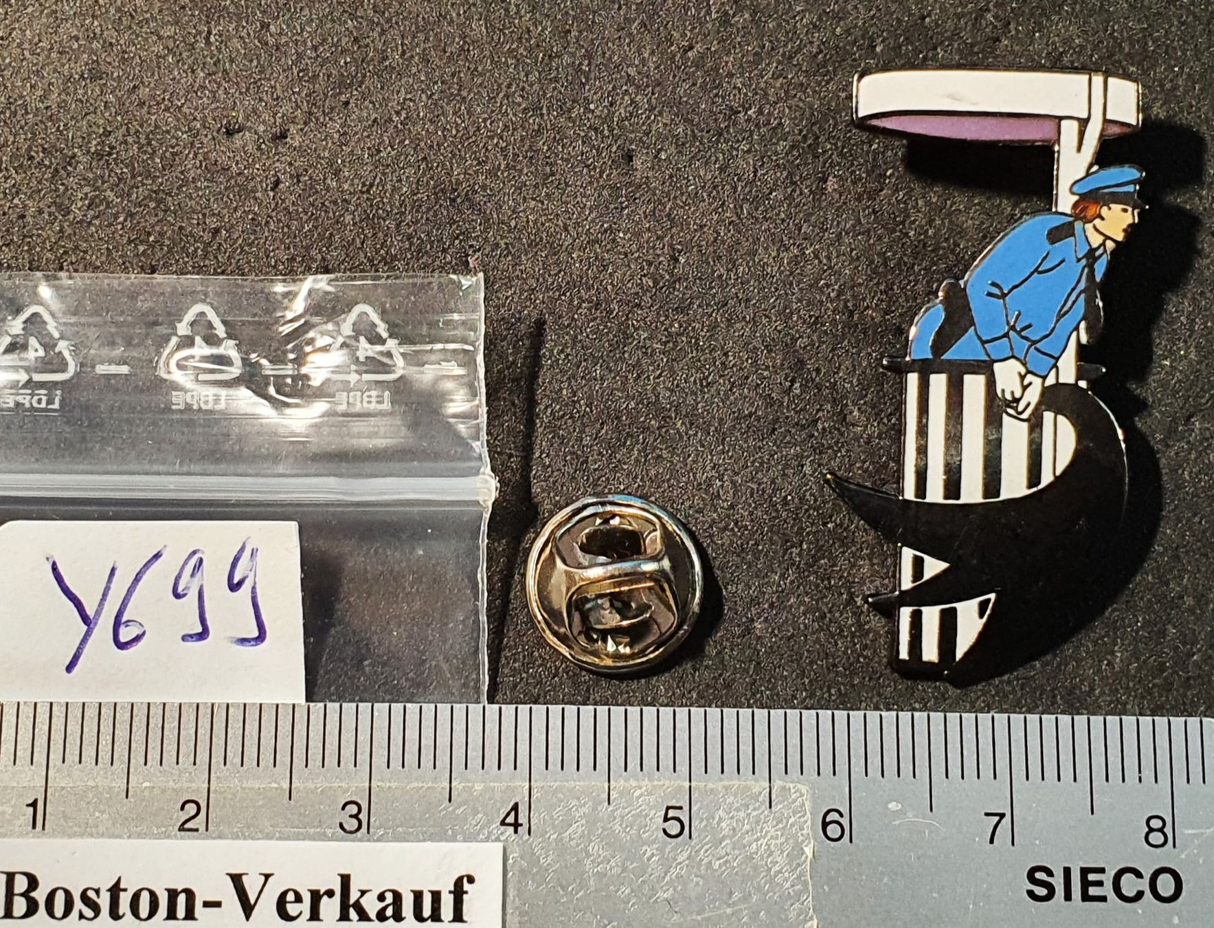 Placchette & Badge: Y699 - Pin Polizei Basel Verkehrsdienst – Usato da Reinach BL venduto da Boston-Verkauf 1