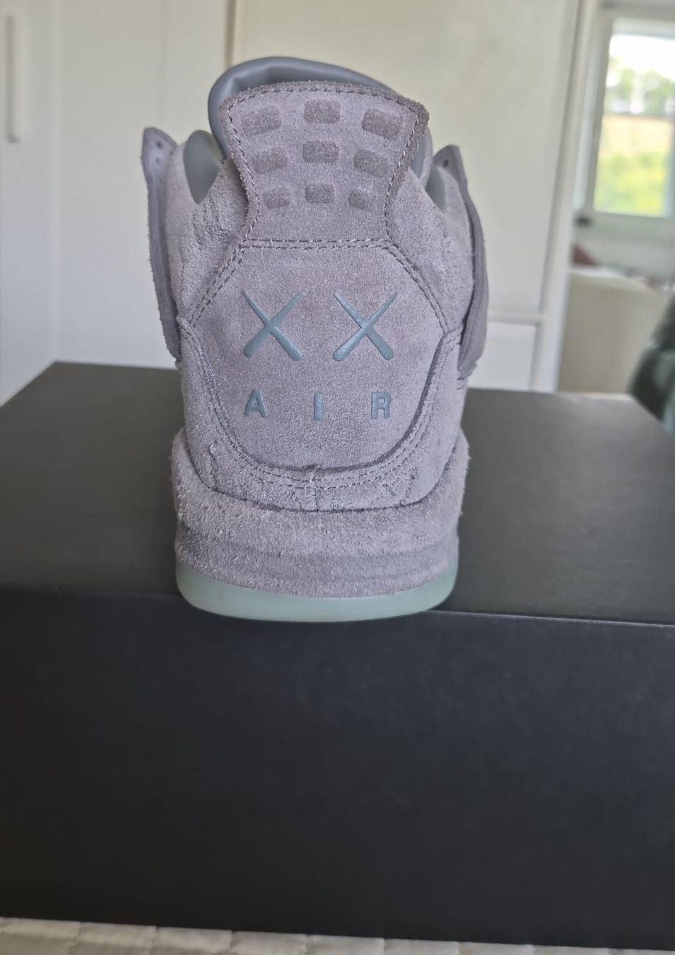 Jordan Scarpe da uomo: Jordan 4 Kaws ("Cool Grey") – Usato da Diessenhofen venduto da mra_xqx9 2