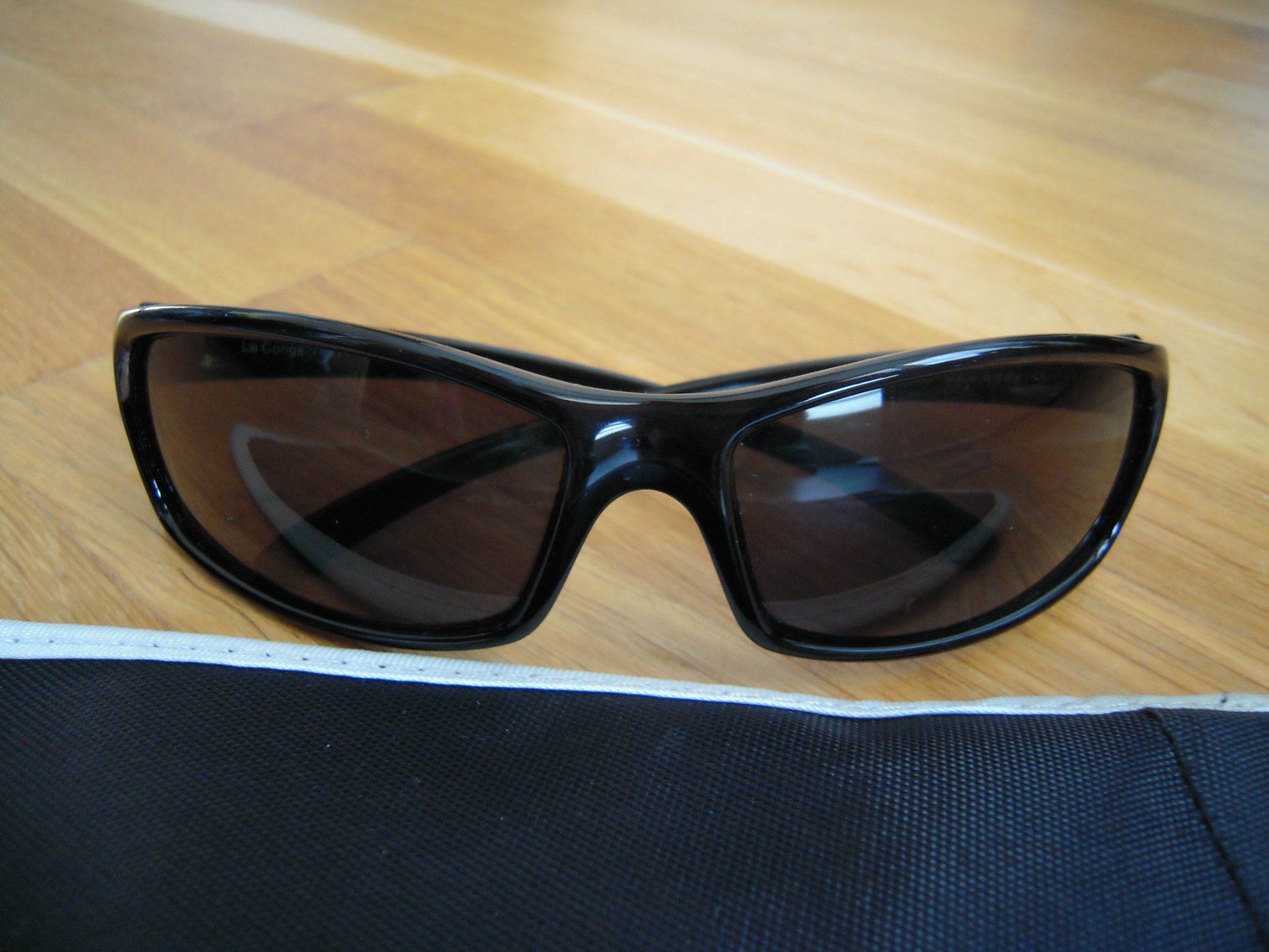CP Occhiali & Lenti: CP Sonnenbrille mit Etui – Usato da Uzwil venduto da visions77 2