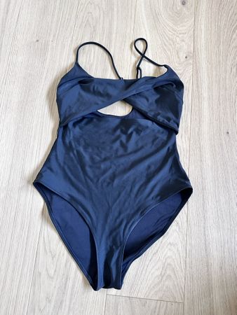 H&M Badekleid neu