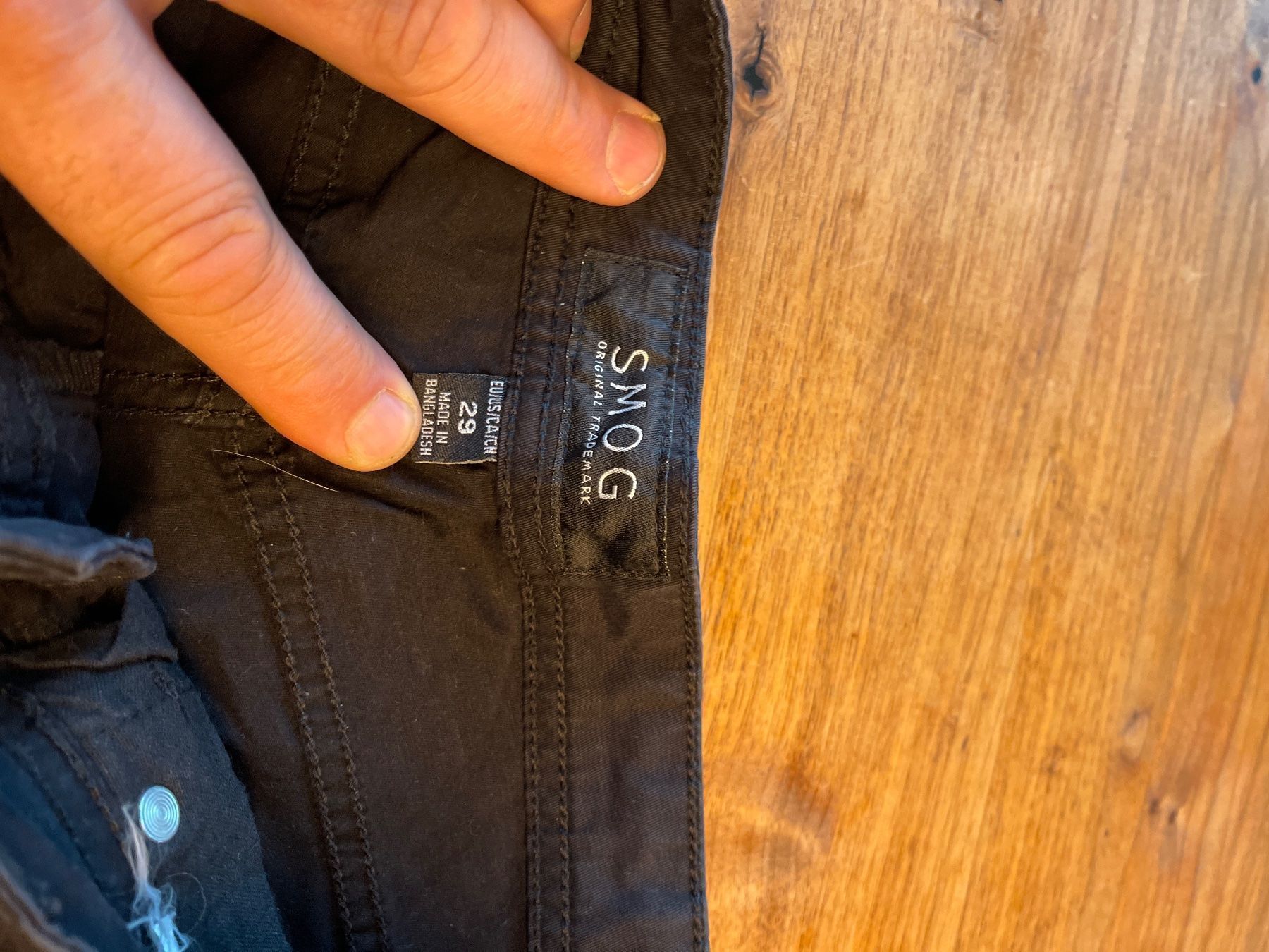 Pantaloni: Hose schwarz – Usato da Schnottwil venduto da Garuso 2