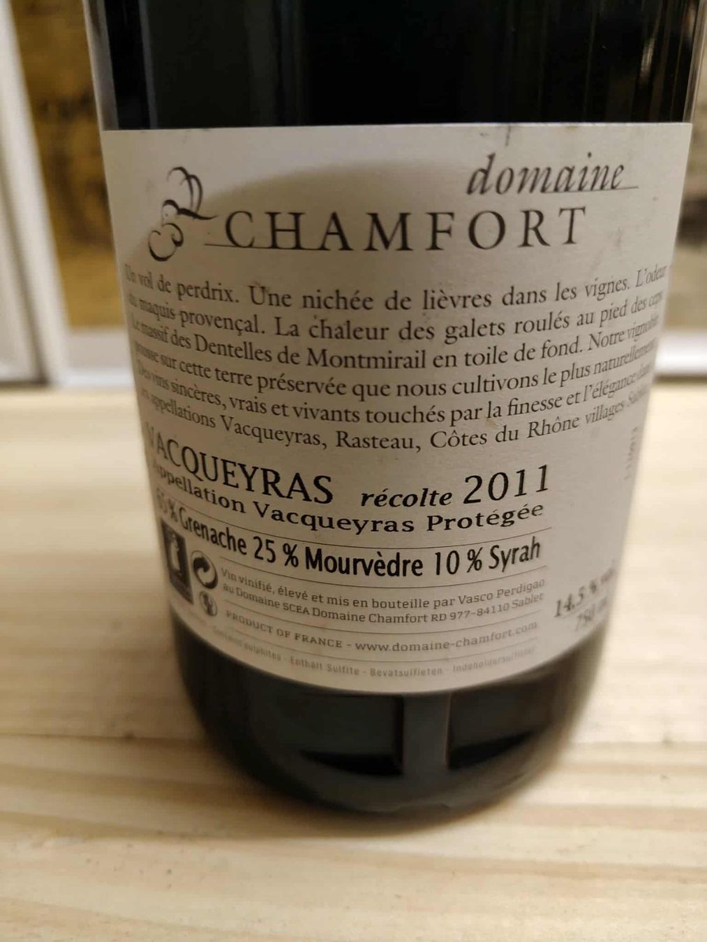 Vino: 2011 VACQUEIRAS DOMAINE CHAMFORT – Nuovo e nell'imballaggio originale da Münchenstein venduto da weinundspirituosen 3