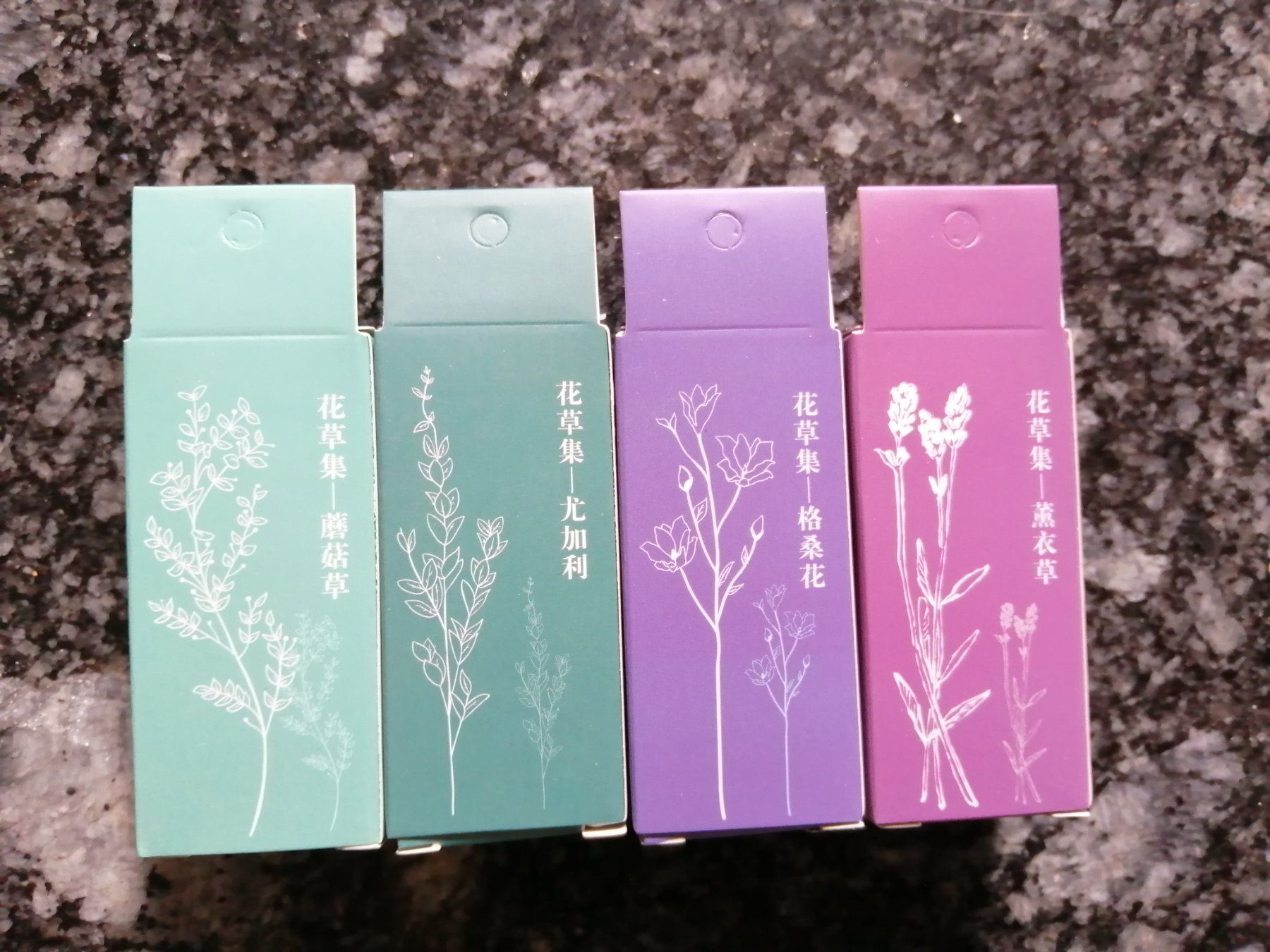 Stempel: 4er Set  Holz Stempel Blumenranken diverse – Neu und originalverpackt aus langenthal von Jordi04
