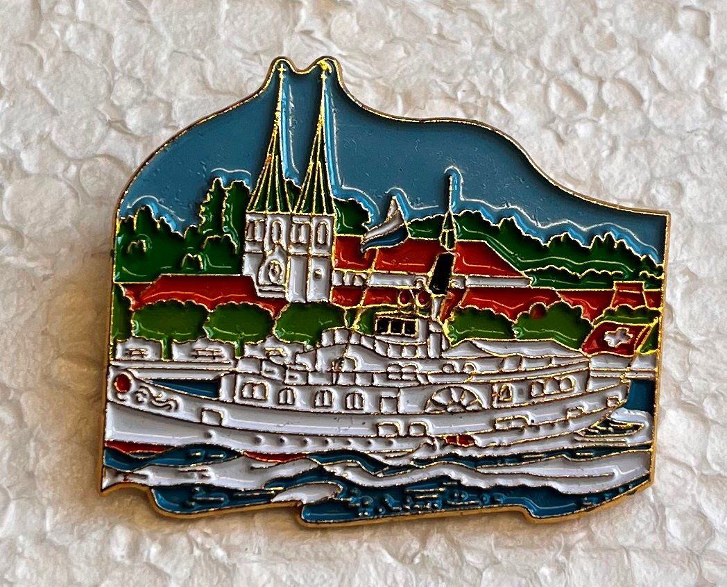 Placchette & Badge: Pin Simone Erni - Hofkirche mit Dampfschiff Luzern – Usato da Obernau venduto da Wgnom