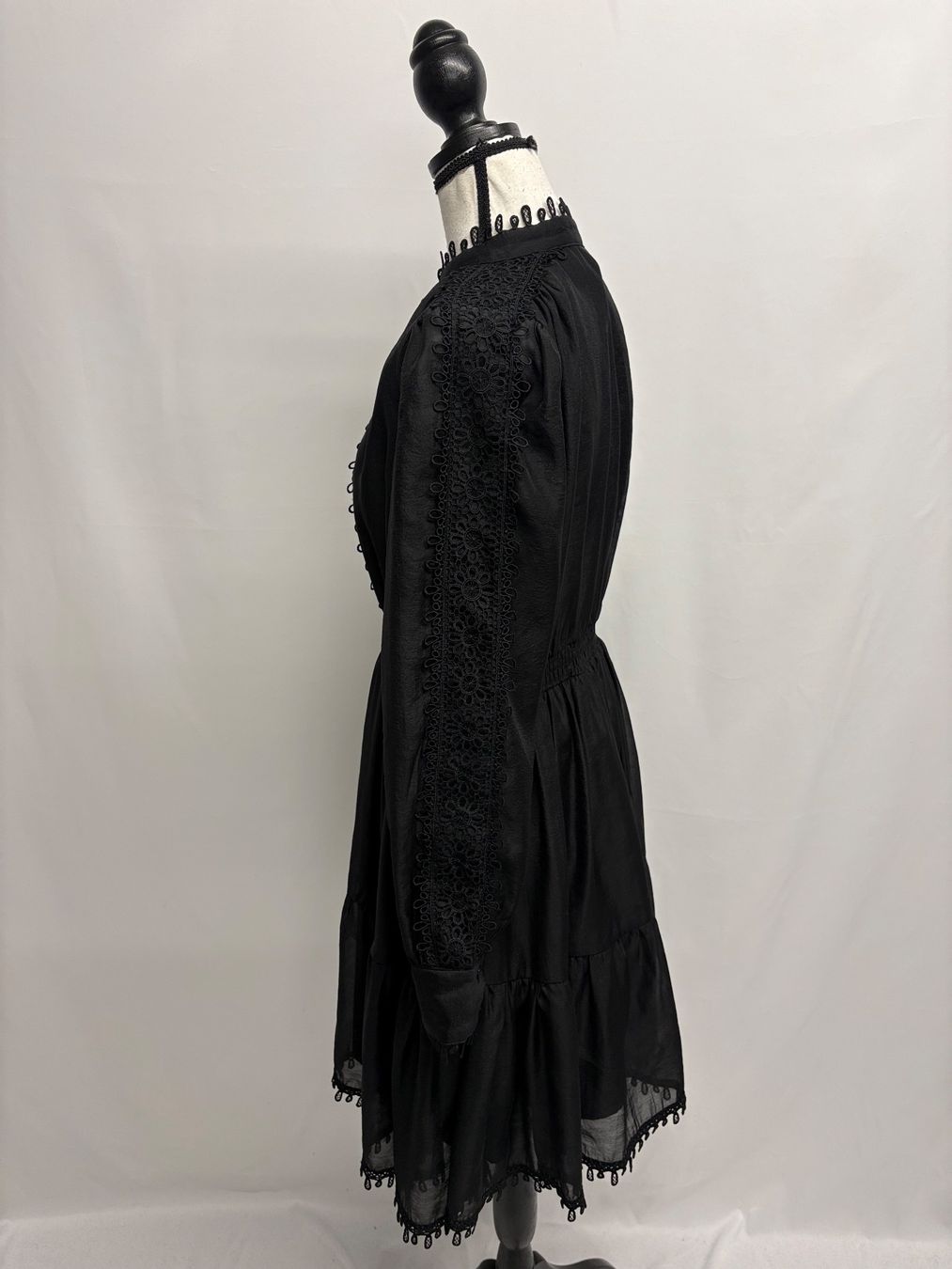 Vestiti: YAS schwarzes Kleid mit Spitze Gr. S Boho langarm – Nuovo (secondo la descrizione) da Regensdorf venduto da secondchancefashion 2