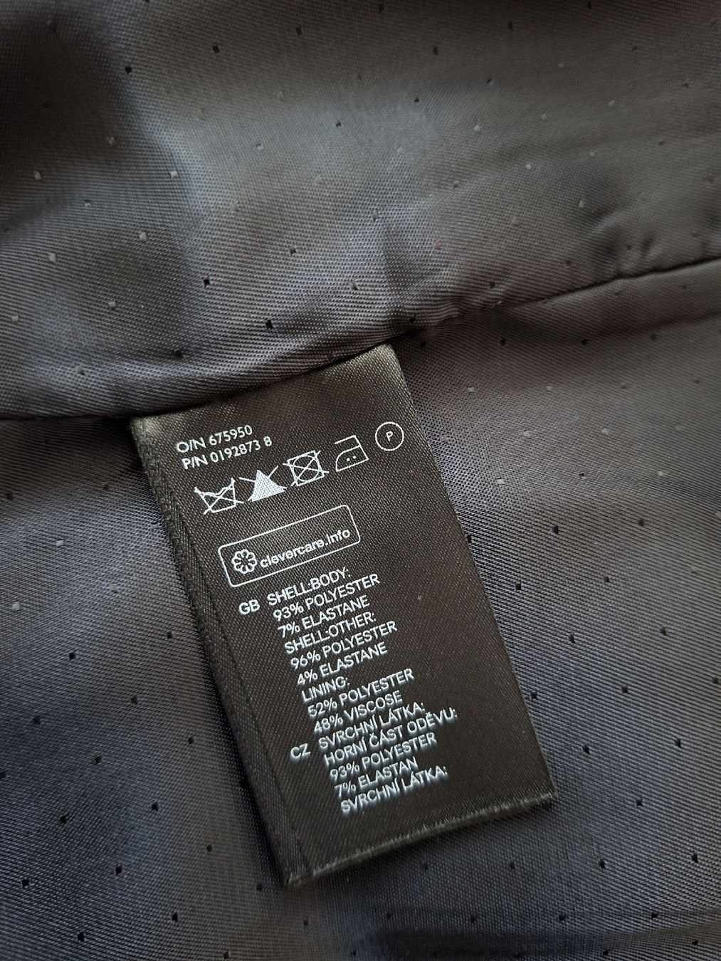 H&M Completi & Tailleur: Damensmoking – Usato da Oberengstringen venduto da Kimchimon 4