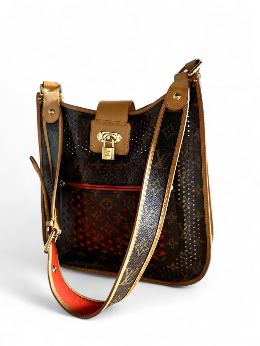Louis Vuitton Borse da donna: LOUIS VUITTON  Monogram Perforated Musette Sac Tasche – Usato da Kriens venduto da hannaandkiko 3