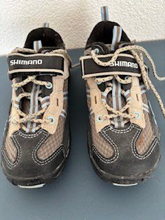 Shimano Scarpe da donna: SHIMANO Damen-Radschuhe – Usato da Bettlach venduto da CVR007