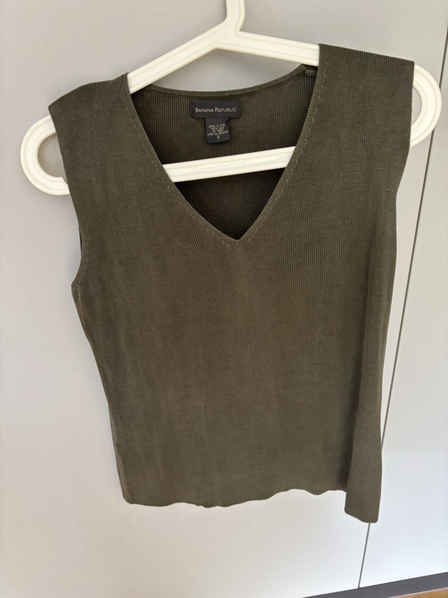 Banana Republic Top: Top Banana Republic S 100% Seide – Usato da Fribourg venduto da dafral